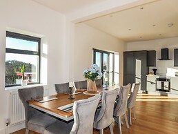Bryn Min Manton Penthouse