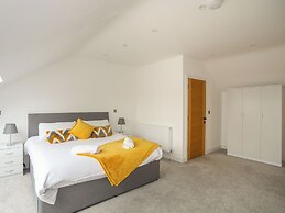 Bryn Min Manton Penthouse