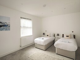 Bryn Min Manton Penthouse