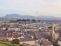 Bryn Min Manton Penthouse