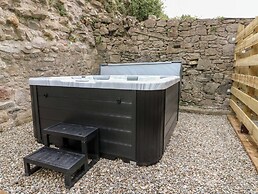 Bryn Min Manton Penthouse