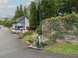 Riverside Cottage No 5