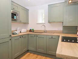 Riverside Cottage No 5