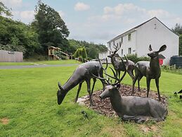 Riverside Cottage No 4