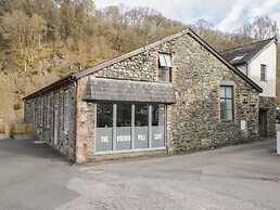 Elm Lodge