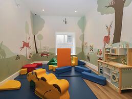 Canadian Cabin 37