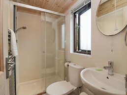 Canadian Cabin No 38