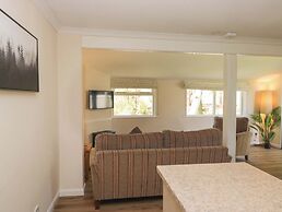 Dogwood Timber Lodge