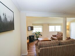 Beech Timber Lodge