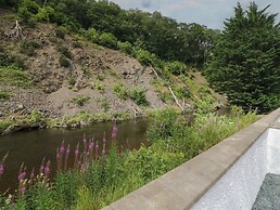 Riverside Cottage No 3