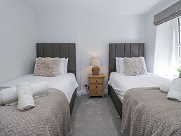 Riverside Cottage No 3