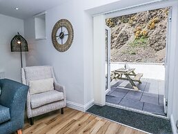 Riverside Cottage No 3