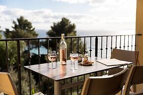 Apartment in Saint-tropez With Beach Access
