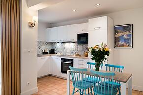 Apartment in Saint-tropez With Beach Access