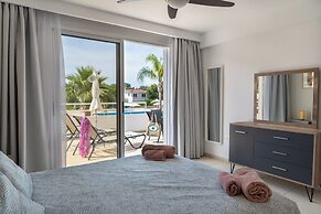 Narcissos Nissi Beach Apartment C5