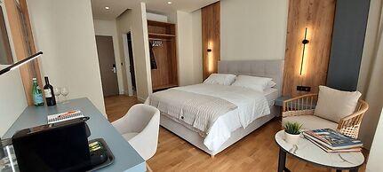 Elite Patras Suites