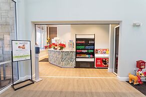 Simply Amazing 5BR Chic Retreat Themed Fun Style