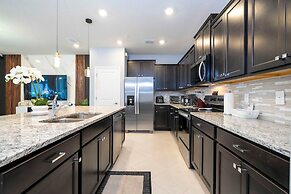 Simply Amazing 5BR Chic Retreat Themed Fun Style