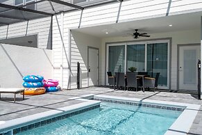 Simply Amazing 5BR Chic Retreat Themed Fun Style