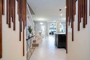 Simply Amazing 5BR Chic Retreat Themed Fun Style