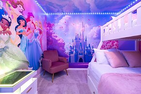 Simply Amazing 5BR Chic Retreat Themed Fun Style