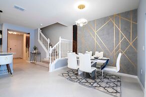 Simply Amazing 5BR Chic Retreat Themed Fun Style