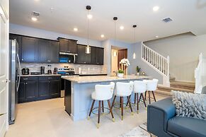 Simply Amazing 5BR Chic Retreat Themed Fun Style