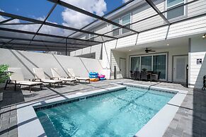 Simply Amazing 5BR Chic Retreat Themed Fun Style