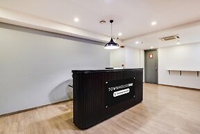 Premium Stays at Oak Indranagar