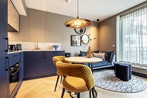 Modern Stay in Historic Delft