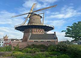 Modern Stay in Historic Delft