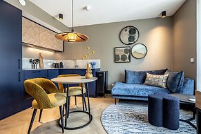 Modern Stay in Historic Delft