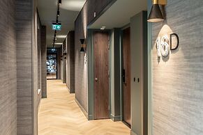 Modern Stay in Historic Delft