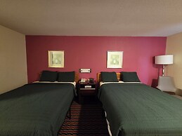 Chesaning Inn & Suites