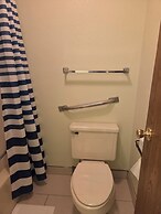 Chesaning Inn & Suites