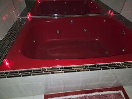 Chesaning Inn & Suites