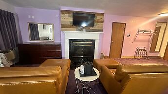 Chesaning Inn & Suites