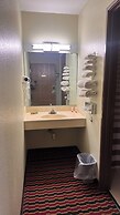 Chesaning Inn & Suites