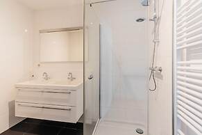 Lovely Apartment by the Beach