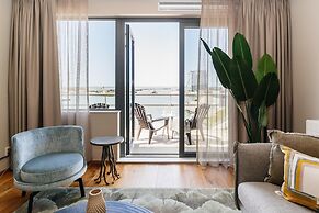 Lovely Apartment by the Beach
