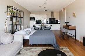 Lovely Apartment by the Beach