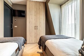 Family Apartment w/ Bunk Beds