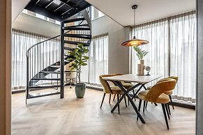 Family Apartment w/ Bunk Beds