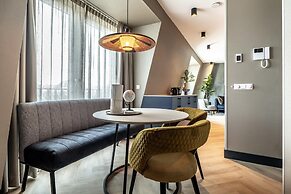 Family Apartment w/ Bunk Beds