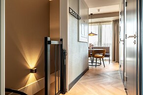 Family Apartment w/ Bunk Beds