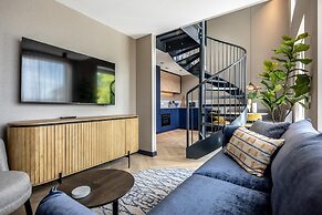 Family Apartment w/ Bunk Beds