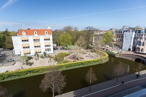 Apartment With Balcony in the Hague
