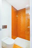 Oeiras Spacious and Coastal Flat