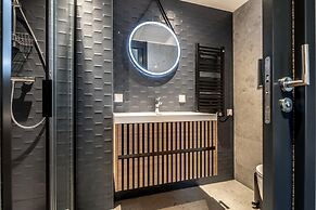 Spacious Apartment Retreat