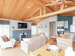 6 Meadow Retreat